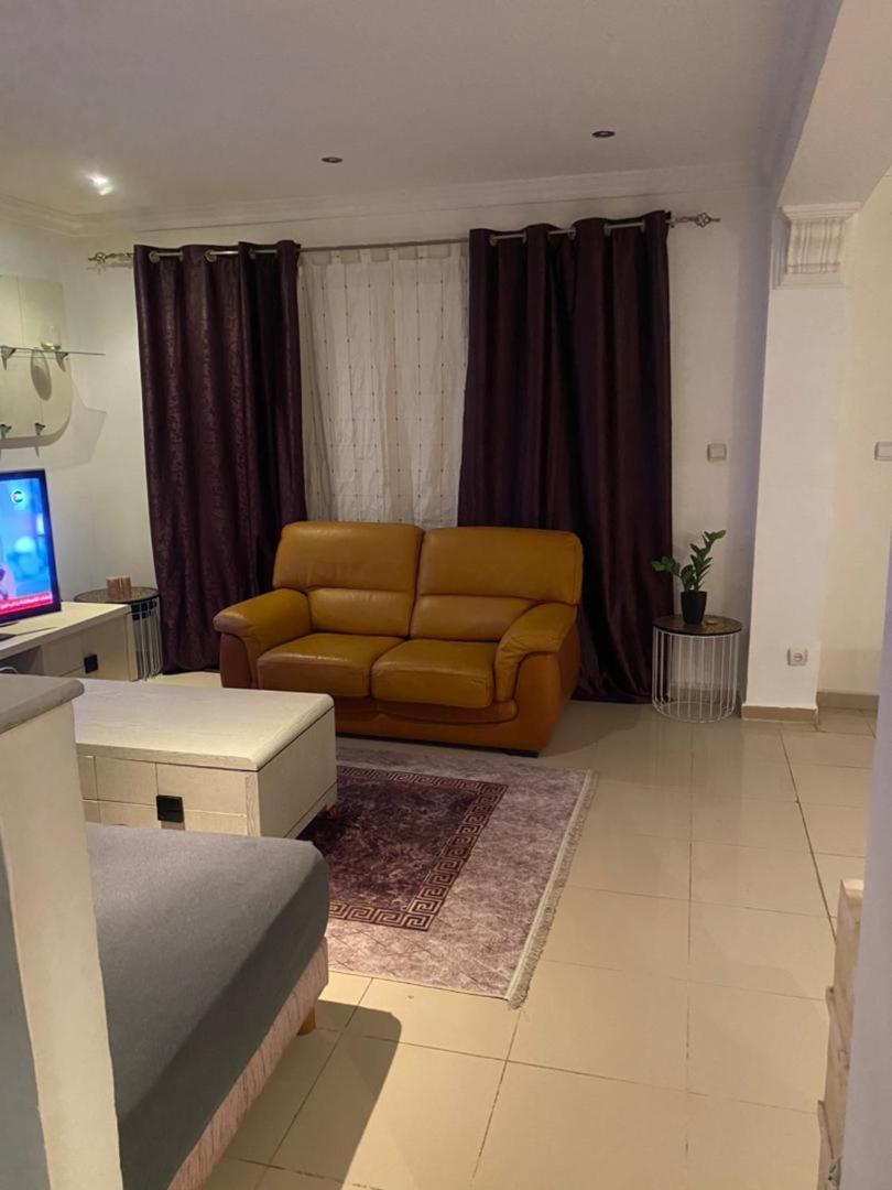 Duplex T3 Bien Situe Apartman Annába Kültér fotó